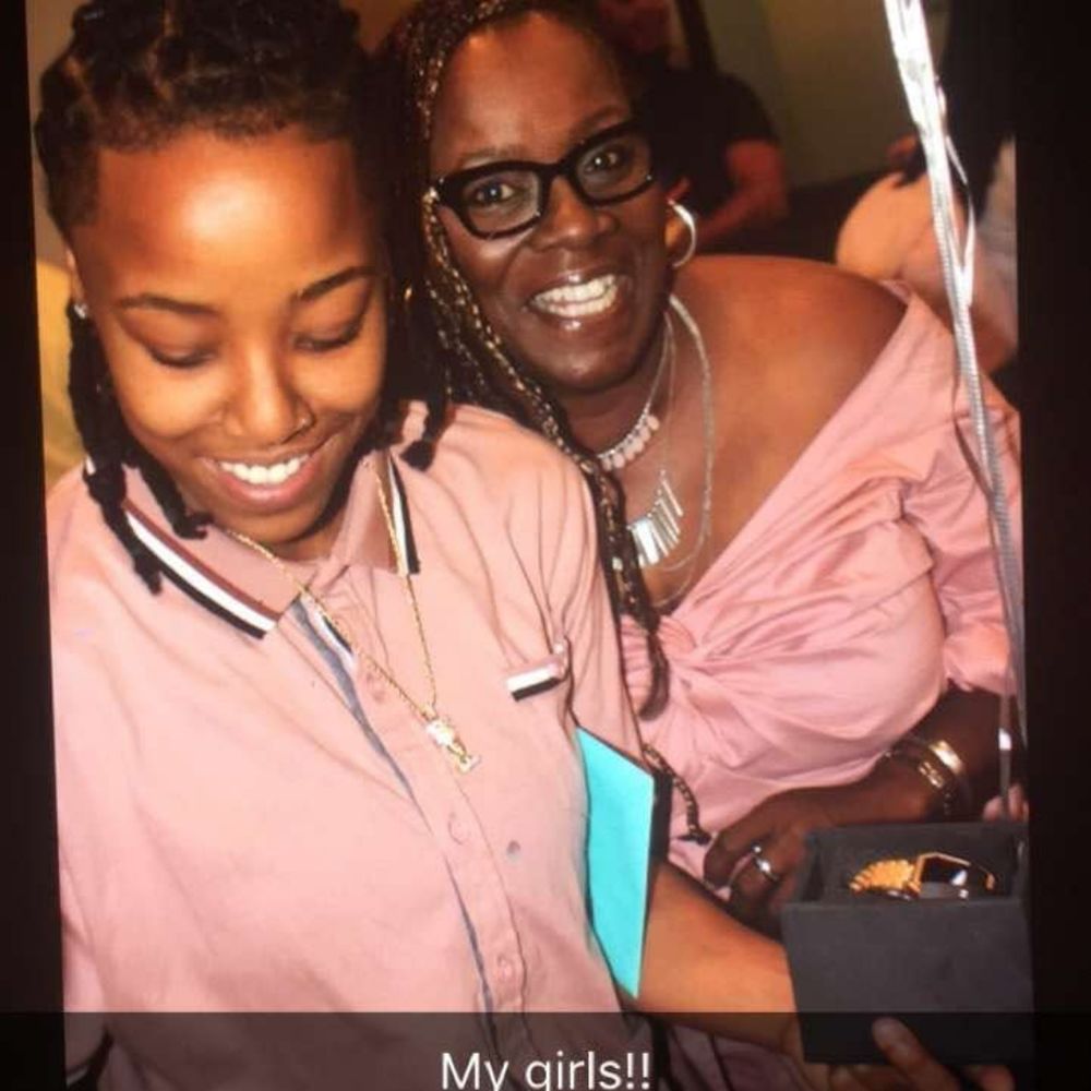 Meet your Posher, Charlotte